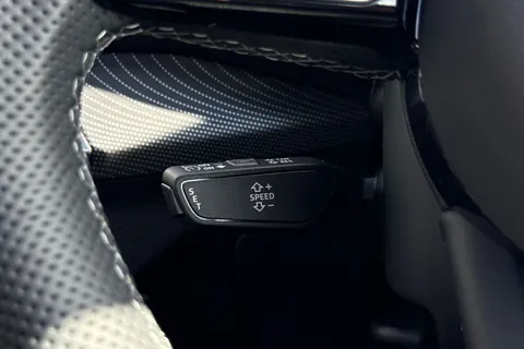 Audi SQ2 2.0 TFSI Black Edition S Tronic quattro Euro 6 (s/s) 5dr Thumbnail #53