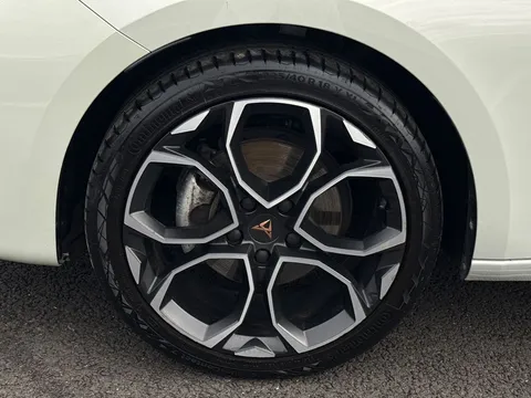 7 of 38 for CUPRA LEON 1.5 eTSI 150 V1 5dr DSG