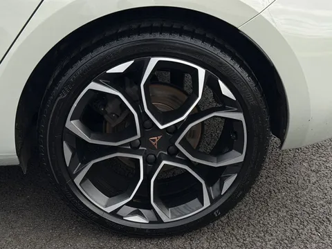 22 of 38 for CUPRA LEON 1.5 eTSI 150 V1 5dr DSG