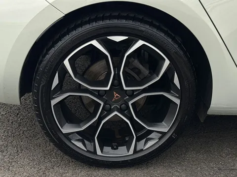 23 of 38 for CUPRA LEON 1.5 eTSI 150 V1 5dr DSG