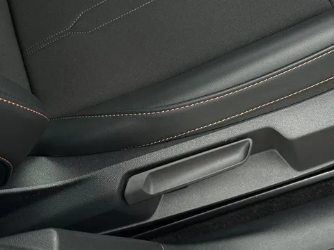 33 of 38 for CUPRA LEON 1.5 eTSI 150 V1 5dr DSG