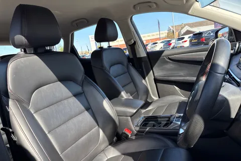 CJ72GDE MG Mg Hs 1.5 T-GDI Excite DCT Euro 6 (s/s) 5dr Thumbnail #25