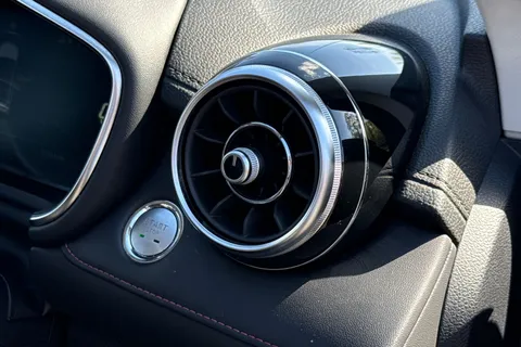 CJ72GDE MG Mg Hs 1.5 T-GDI Excite DCT Euro 6 (s/s) 5dr Thumbnail #33