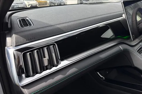 DC75SNY BYD Seal U 1.5 18.3kWh Boost CVT Auto Euro 6 (s/s) 5dr Thumbnail #39