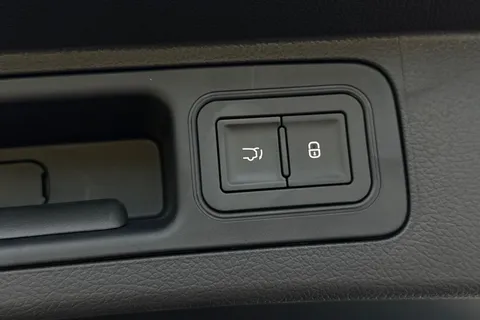 DC75MSV BYD Seal U 1.5 18.3kWh Boost CVT Auto Euro 6 (s/s) 5dr Thumbnail #28