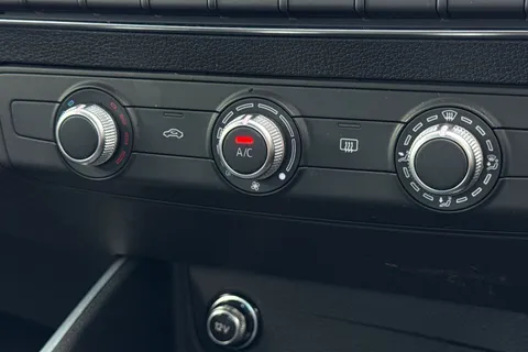 DP21JJF Audi Q2 S line 30 TFSI  110 PS 6-speed Thumbnail #23