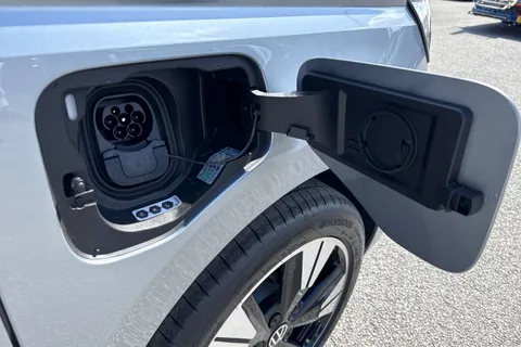 DE26WXV Volkswagen California California Ocean 245 PS 1.5 eHybrid 6-Speed DSG 4MOTION Thumbnail #24