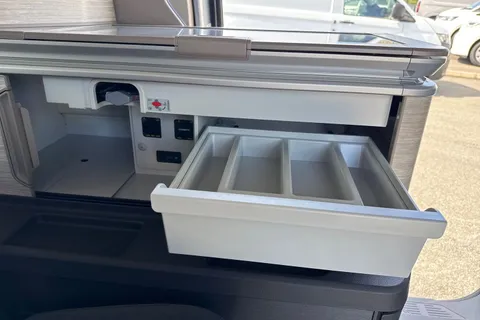 DE26WXV Volkswagen California California Ocean 245 PS 1.5 eHybrid 6-Speed DSG 4MOTION Thumbnail #39