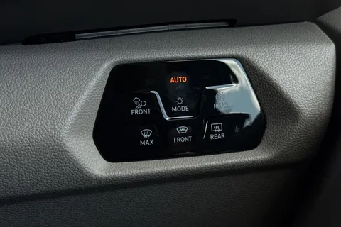 DE26WXV Volkswagen California California Ocean 245 PS 1.5 eHybrid 6-Speed DSG 4MOTION Thumbnail #49