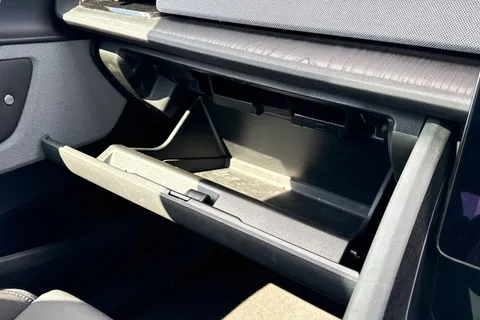 OV72LYW Polestar Polestar 2 350kW 78kWh LR DM [Plus/Performance] 5dr 4WD Auto Thumbnail #38