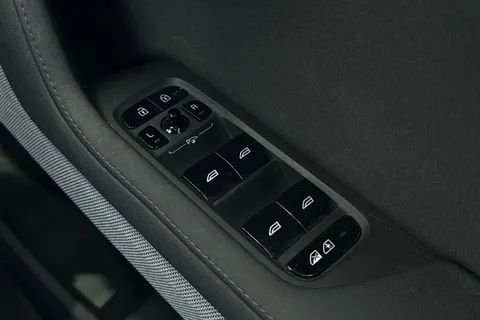 OV72LYW Polestar Polestar 2 350kW 78kWh LR DM [Plus/Performance] 5dr 4WD Auto Thumbnail #41