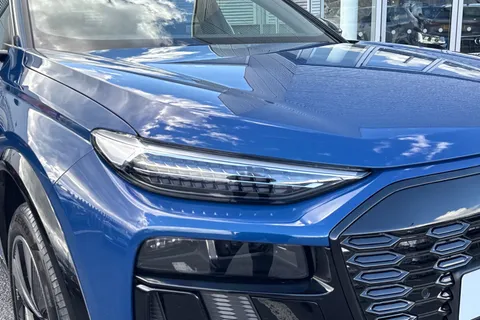  Audi Q6 E-Tron 100kWh Performance Black Edition Auto 5dr Thumbnail #9