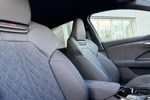  Audi Q6 E-Tron 100kWh Performance Black Edition Auto 5dr Thumbnail #24