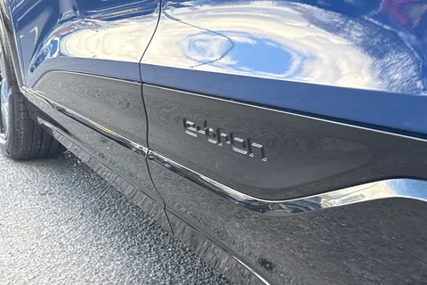  Audi Q6 E-Tron 100kWh Performance Black Edition Auto 5dr Thumbnail #30