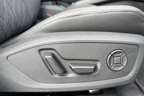  Audi A6 Saloon 2.0 TFSI Edition 1 S Tronic Euro 6 (s/s) 4dr Thumbnail #45