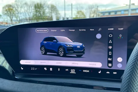  Audi Q6 E-Tron 100kWh Performance Black Edition Auto 5dr Thumbnail #52