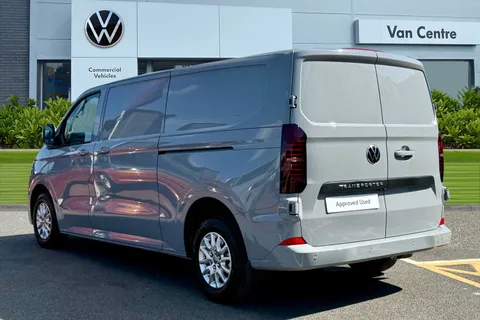 BK26XPB Volkswagen Transporter 2.0 TDI 150 Commerce Pro Van Auto Thumbnail #3