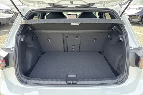  Volkswagen Golf 1.5 eTSI MHEV Black Edition DSG Euro 6 (s/s) 5dr Thumbnail #10