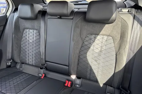  Volkswagen Golf 1.5 eTSI MHEV Black Edition DSG Euro 6 (s/s) 5dr Thumbnail #14