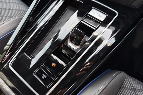  Volkswagen Golf 1.5 eTSI MHEV Black Edition DSG Euro 6 (s/s) 5dr Thumbnail #20