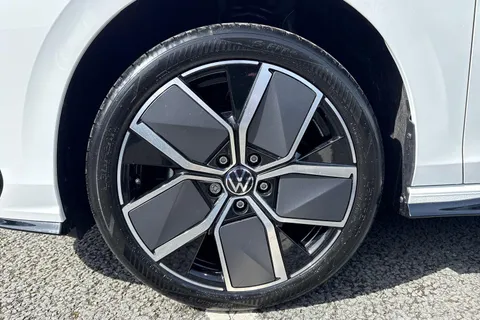  Volkswagen Golf 1.5 eTSI MHEV Black Edition DSG Euro 6 (s/s) 5dr Thumbnail #22