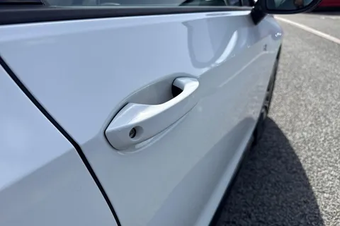  Volkswagen Golf 1.5 eTSI MHEV Black Edition DSG Euro 6 (s/s) 5dr Thumbnail #28