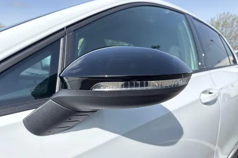  Volkswagen Golf 1.5 eTSI MHEV Black Edition DSG Euro 6 (s/s) 5dr Thumbnail #32