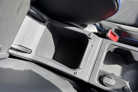  Volkswagen Golf 1.5 eTSI MHEV Black Edition DSG Euro 6 (s/s) 5dr Thumbnail #41