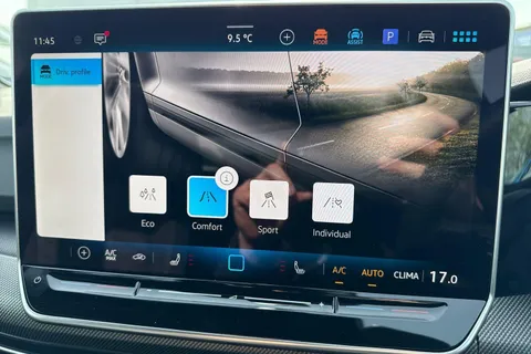  Volkswagen Golf 1.5 eTSI MHEV Black Edition DSG Euro 6 (s/s) 5dr Thumbnail #46