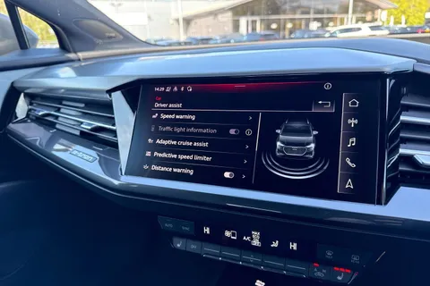 DF72WNP Audi Q4 e-tron Q4  S line 40 e-tron  150,00 kW Thumbnail #47