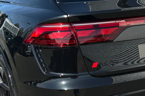  Audi RS Q8 4.0 TFSI V8 Performance Carbon Vorsprung Tiptronic quattro Euro 6 (s/s) 5dr Thumbnail #8
