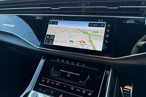  Audi RS Q8 4.0 TFSI V8 Performance Carbon Vorsprung Tiptronic quattro Euro 6 (s/s) 5dr Thumbnail #17