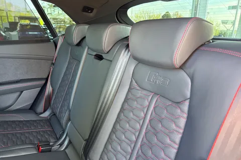  Audi RS Q8 4.0 TFSI V8 Performance Carbon Vorsprung Tiptronic quattro Euro 6 (s/s) 5dr Thumbnail #19