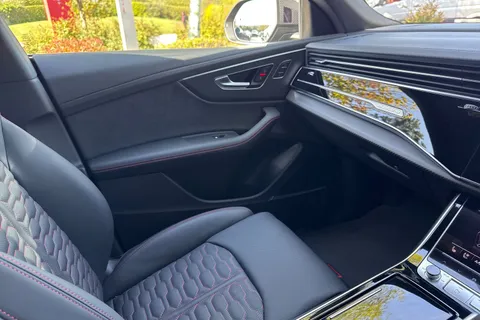  Audi RS Q8 4.0 TFSI V8 Performance Carbon Vorsprung Tiptronic quattro Euro 6 (s/s) 5dr Thumbnail #20