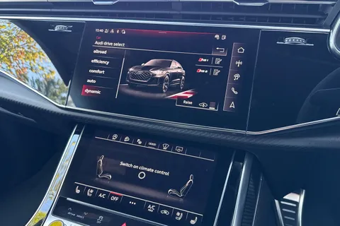  Audi RS Q8 4.0 TFSI V8 Performance Carbon Vorsprung Tiptronic quattro Euro 6 (s/s) 5dr Thumbnail #31