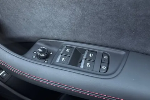  Audi RS Q8 4.0 TFSI V8 Performance Carbon Vorsprung Tiptronic quattro Euro 6 (s/s) 5dr Thumbnail #48