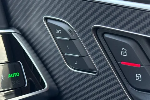  Audi RS Q8 4.0 TFSI V8 Performance Carbon Vorsprung Tiptronic quattro Euro 6 (s/s) 5dr Thumbnail #52