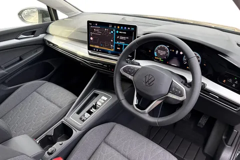  Volkswagen Golf 1.5 TSI Match Euro 6 (s/s) 5dr Thumbnail #13