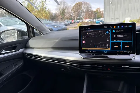  Volkswagen Golf 1.5 TSI Match Euro 6 (s/s) 5dr Thumbnail #19