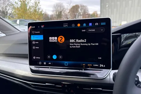  Volkswagen Golf 1.5 TSI Match Euro 6 (s/s) 5dr Thumbnail #38