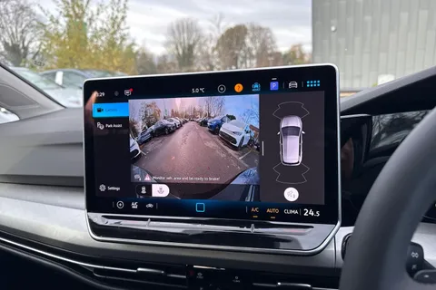  Volkswagen Golf 1.5 TSI Match Euro 6 (s/s) 5dr Thumbnail #42