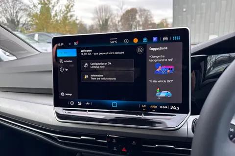  Volkswagen Golf 1.5 TSI Match Euro 6 (s/s) 5dr Thumbnail #47