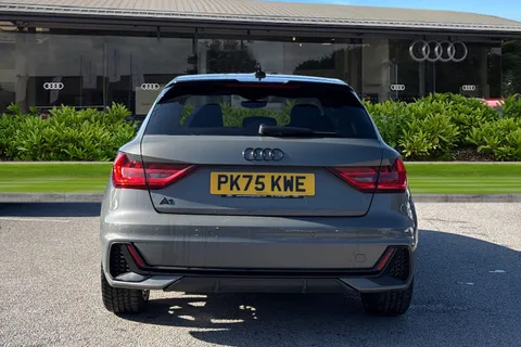 PK75KWE Audi A1 Black Edition 35 TFSI 150 PS S tronic Thumbnail #5