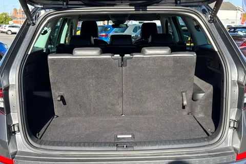 FH72KZV Škoda Kodiaq 1.5 TSI ACT SE L Executive DSG Euro 6 (s/s) 5dr (7 Seat) Thumbnail #8