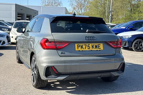 PK75KWE Audi A1 Black Edition 35 TFSI 150 PS S tronic Thumbnail #8