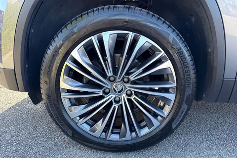 FH72KZV Škoda Kodiaq 1.5 TSI ACT SE L Executive DSG Euro 6 (s/s) 5dr (7 Seat) Thumbnail #12
