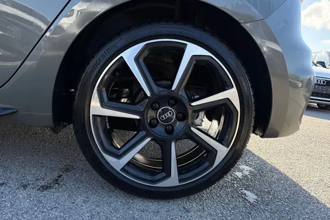 PK75KWE Audi A1 Black Edition 35 TFSI 150 PS S tronic Thumbnail #13