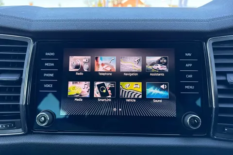 FH72KZV Škoda Kodiaq 1.5 TSI ACT SE L Executive DSG Euro 6 (s/s) 5dr (7 Seat) Thumbnail #18