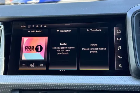 PK75KWE Audi A1 Black Edition 35 TFSI 150 PS S tronic Thumbnail #17