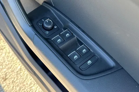 PK75KWE Audi A1 Black Edition 35 TFSI 150 PS S tronic Thumbnail #26